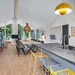 Semesterbostad Amazing In With Sauna Sjolund